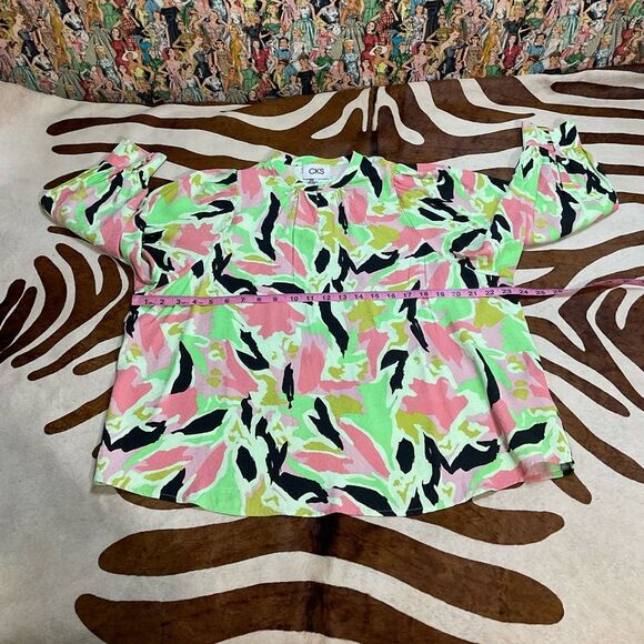 Printed Dolman Sleeve Peasant Top - Picture 9 of 13